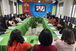 CHI BỘ TRƯỜNG MẦM NON HỢP THANH NGHIÊM TÚC HỌC TẬP, QUÁN TRIỆT NGHỊ QUYẾT CỦA BỘ CHÍNH TRỊ