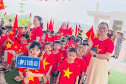 TRƯỜNG MẦM NON HỢP THANH TƯNG BỪNG TỔ CHỨC DIỄU HÀNH CHO TRẺ 4, 5 TUỔI