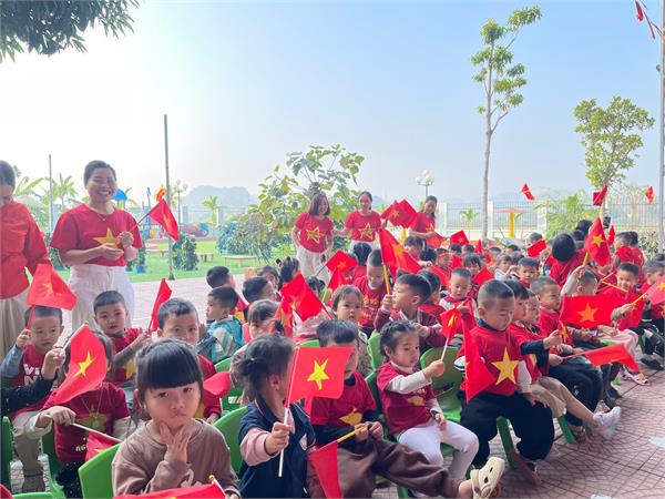 TN Chiến sĩ tý hon